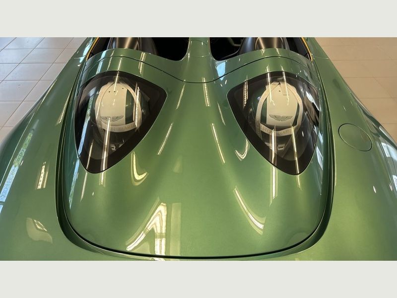 Aston Martin V12 Newcastle 3