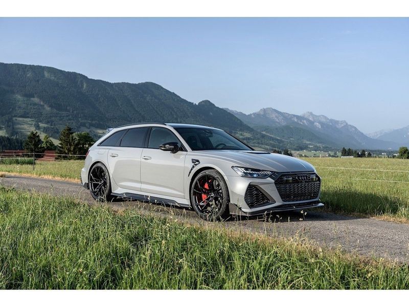 Audi RS6 Avant Rent
