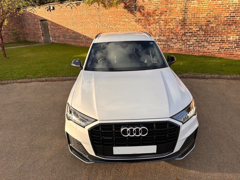 Audi Q7 Self Drive Car Hire