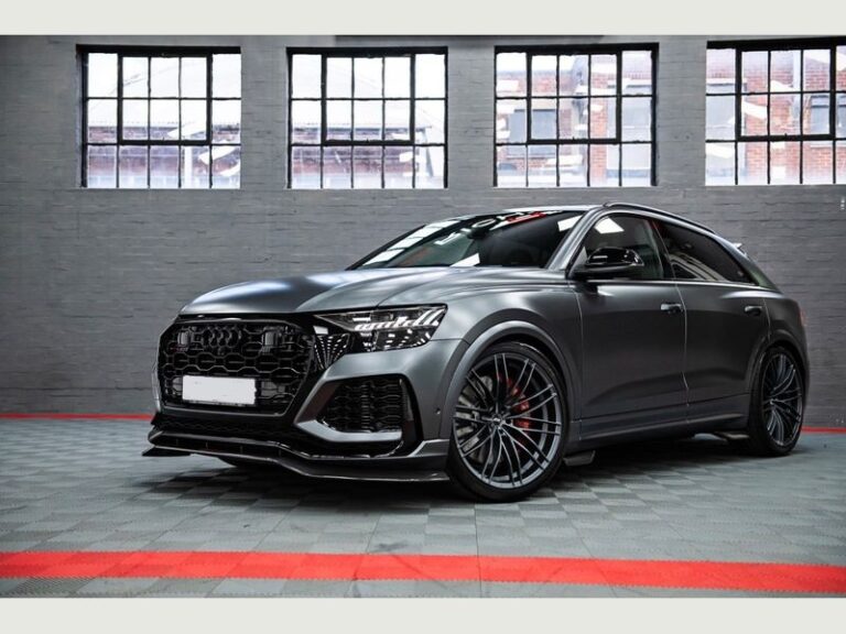 Audi RSQ8 Chauffeur Car Rental