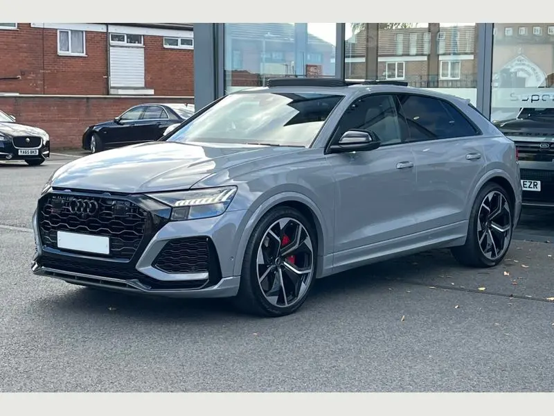 Audi RSQ8
