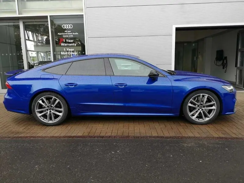 The process of Audi S7 car hiring