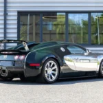 Bugatti Veyron Car