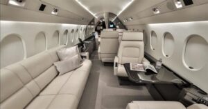 Falcon 900 B plush interior