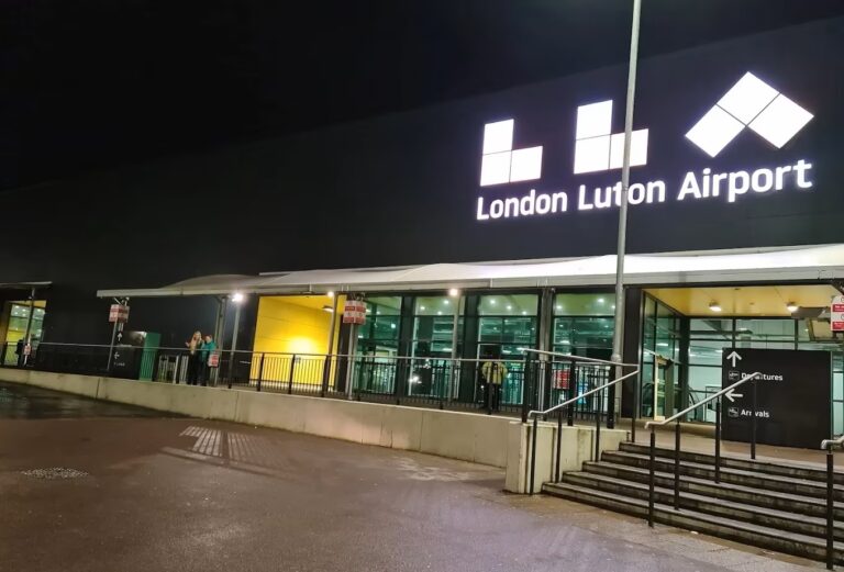 London-Luton-Airport