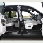 Rolls Royce Cullinan Car Rent